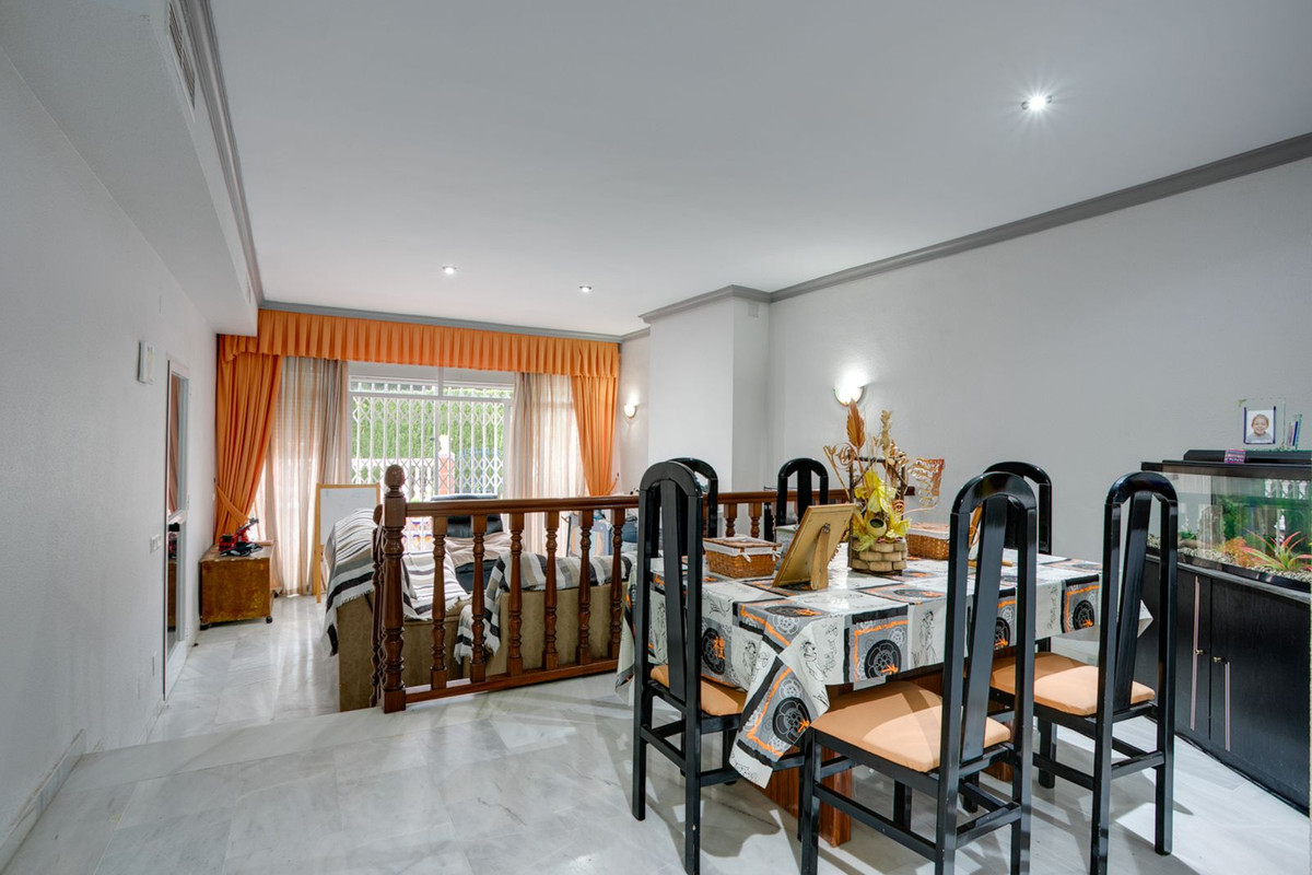 3 Bedroom Villa for Sale in Estepona — 4