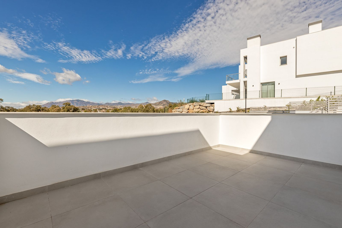 4 Bedroom Villa for Sale in San Pedro de Alcántara — view 16