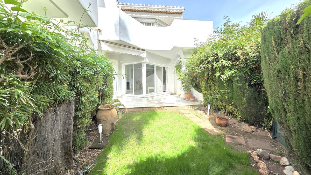3 Bedroom Villa for Sale in Marbella — 3