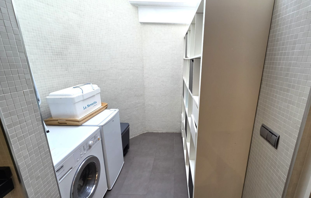 3 Bedroom Villa for Sale in Marbella — 8