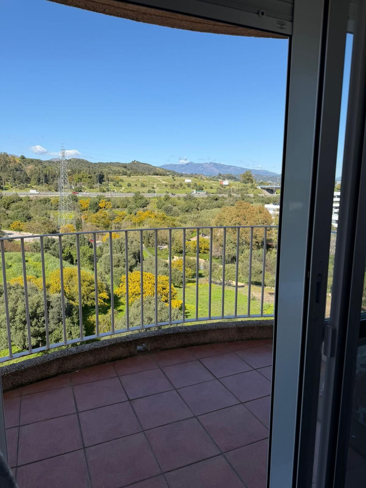 4 Bedroom Apartment for Sale in Estepona — 2