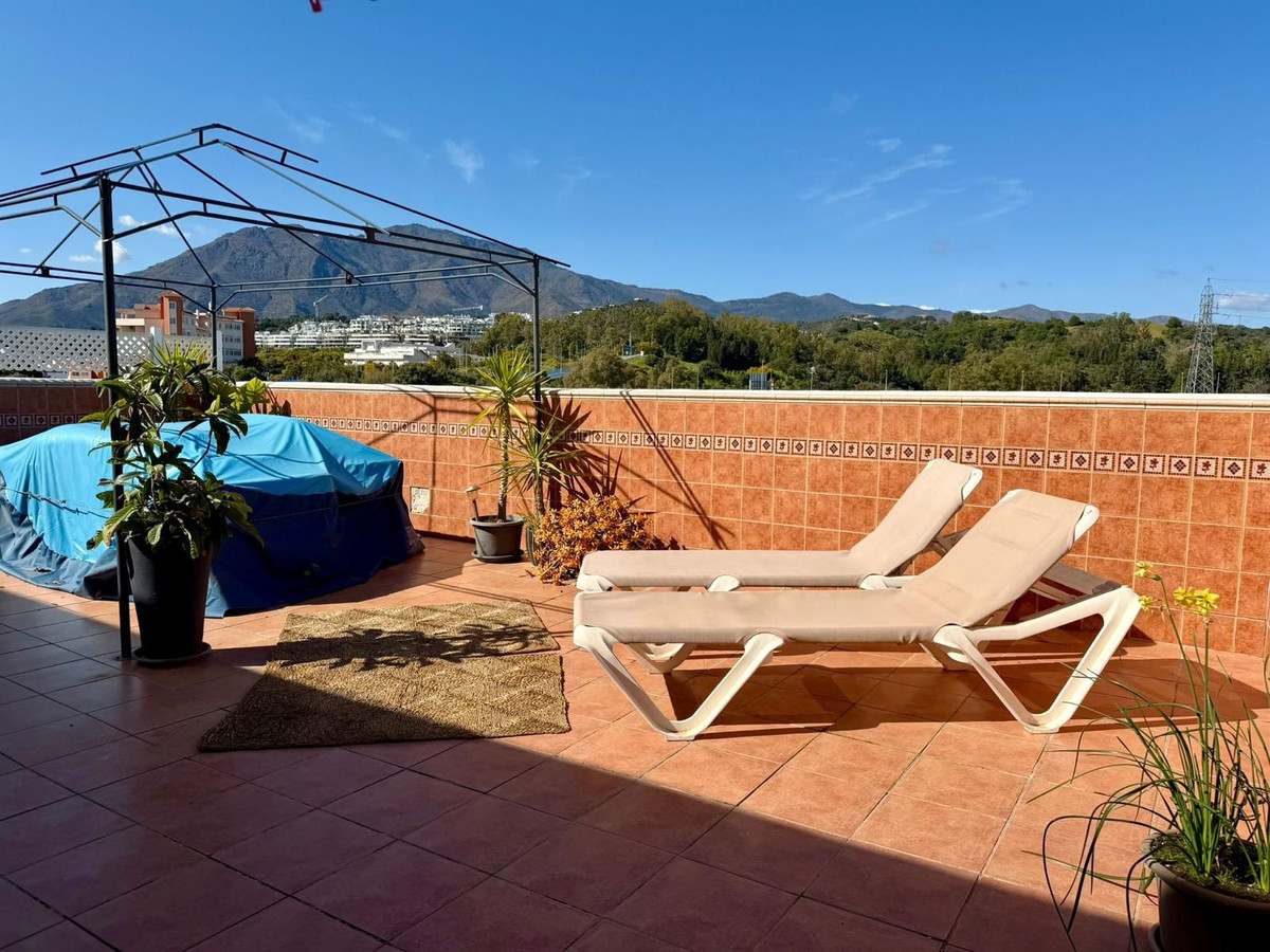 4 Bedroom Apartment for Sale in Estepona — 3