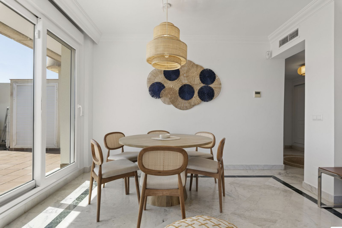 3 Bedroom Apartment for Sale in Puerto Banús — 9