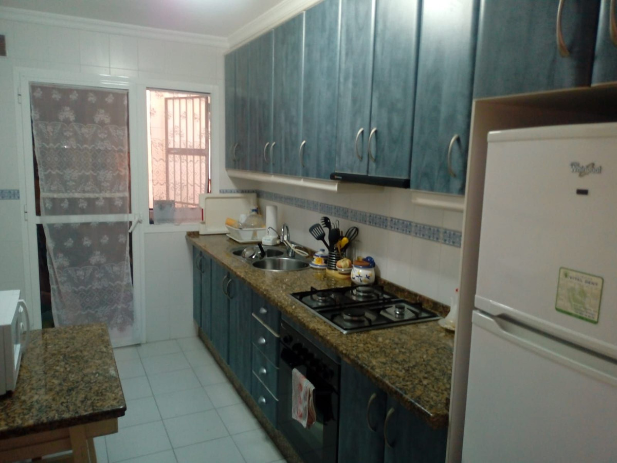 3 Bedroom Apartment for Sale in Estepona — 8