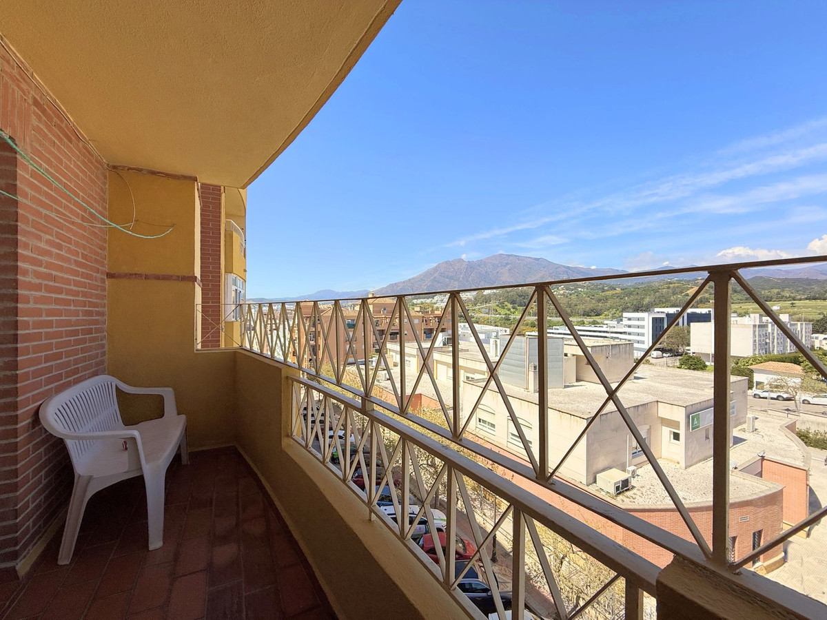 4 Bedroom Apartment for Sale in Estepona