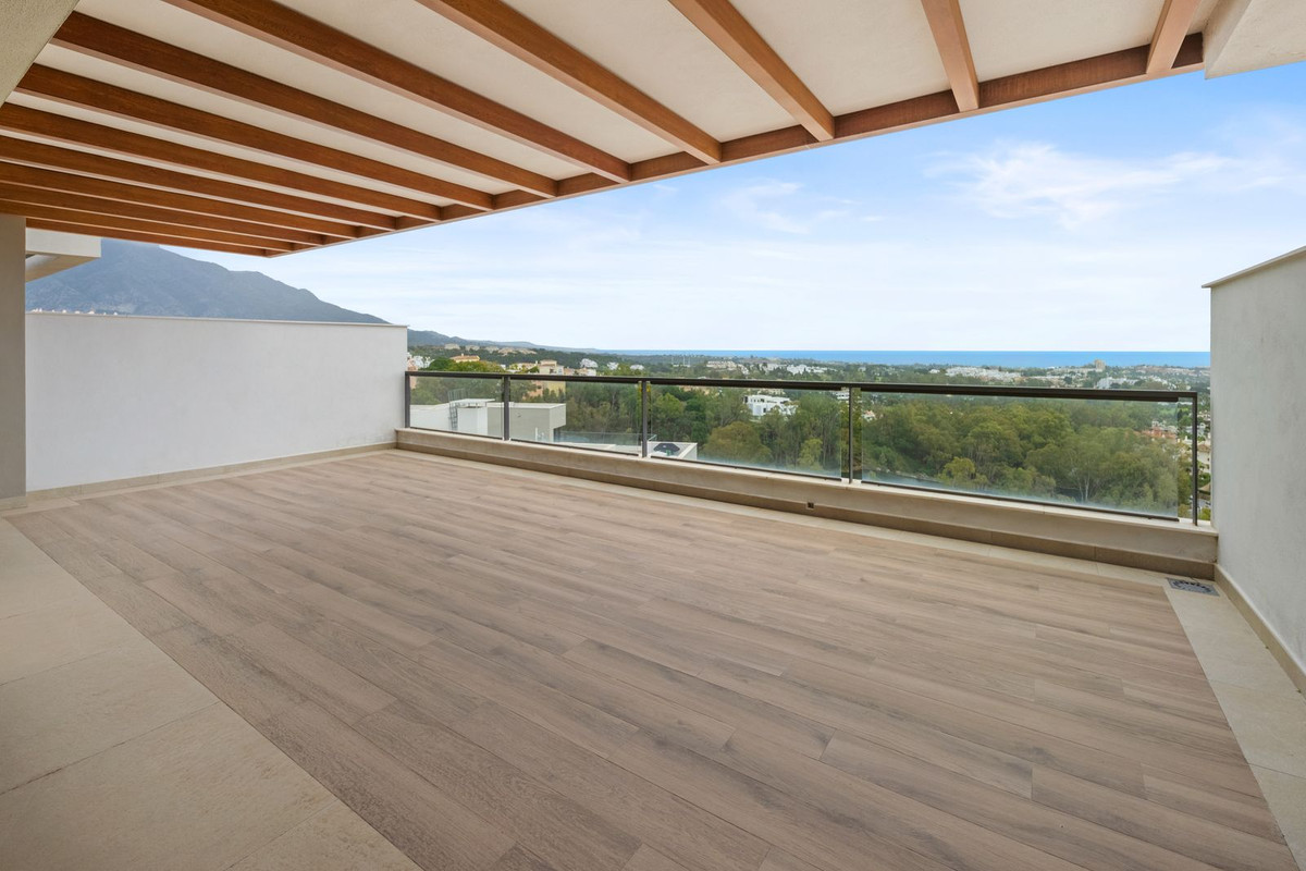 2 Bedroom Apartment for Sale in Nueva Andalucía — 5