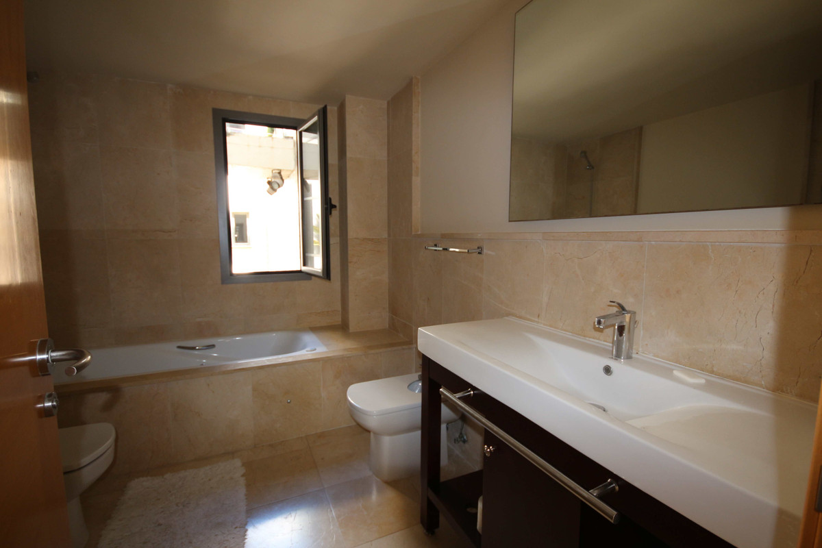 2 Bedroom Apartment for Sale in Los Flamingos — view 10