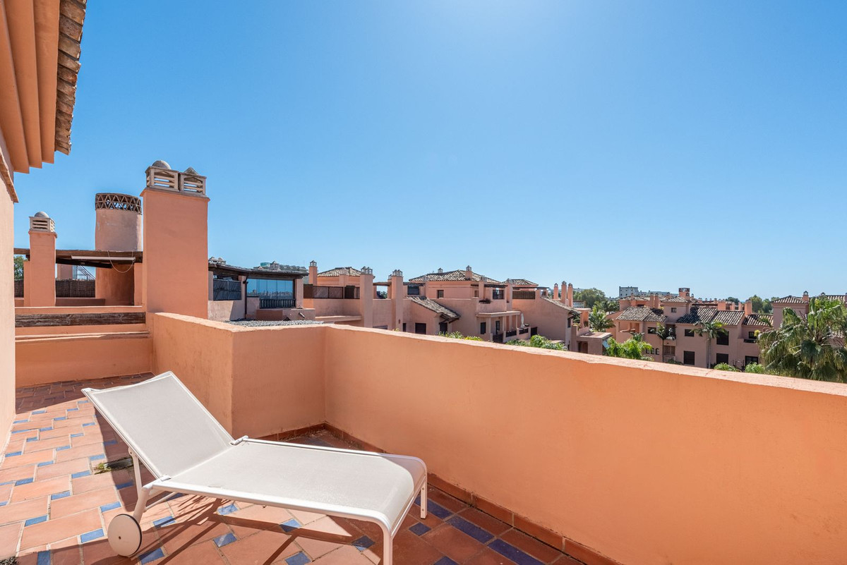 3 Bedroom Penthouse for Sale in Hacienda del Sol — view 19