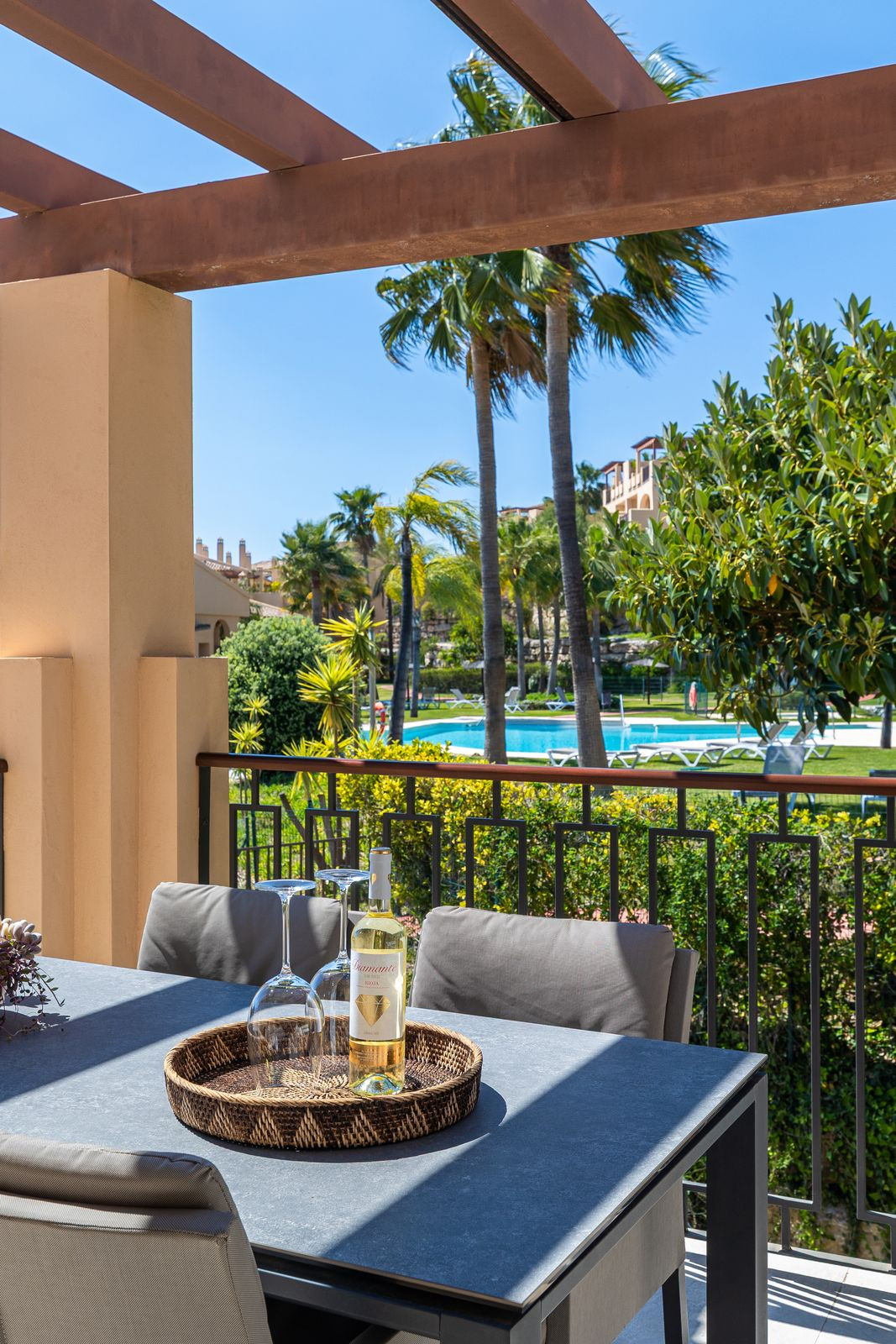 2 Bedroom Apartment for Sale in Benahavís — view 13
