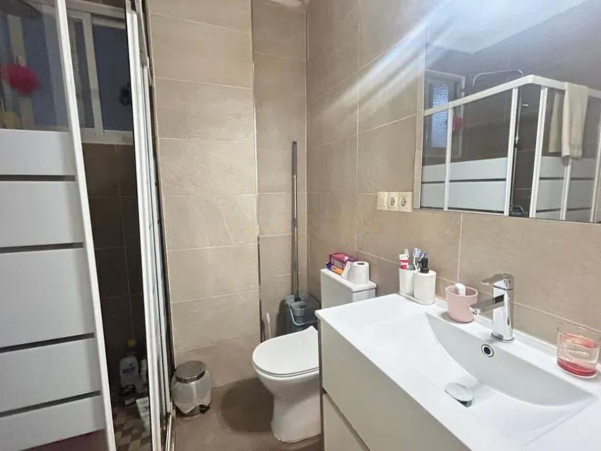 3 Bedroom Apartment for Sale in Estepona — 7