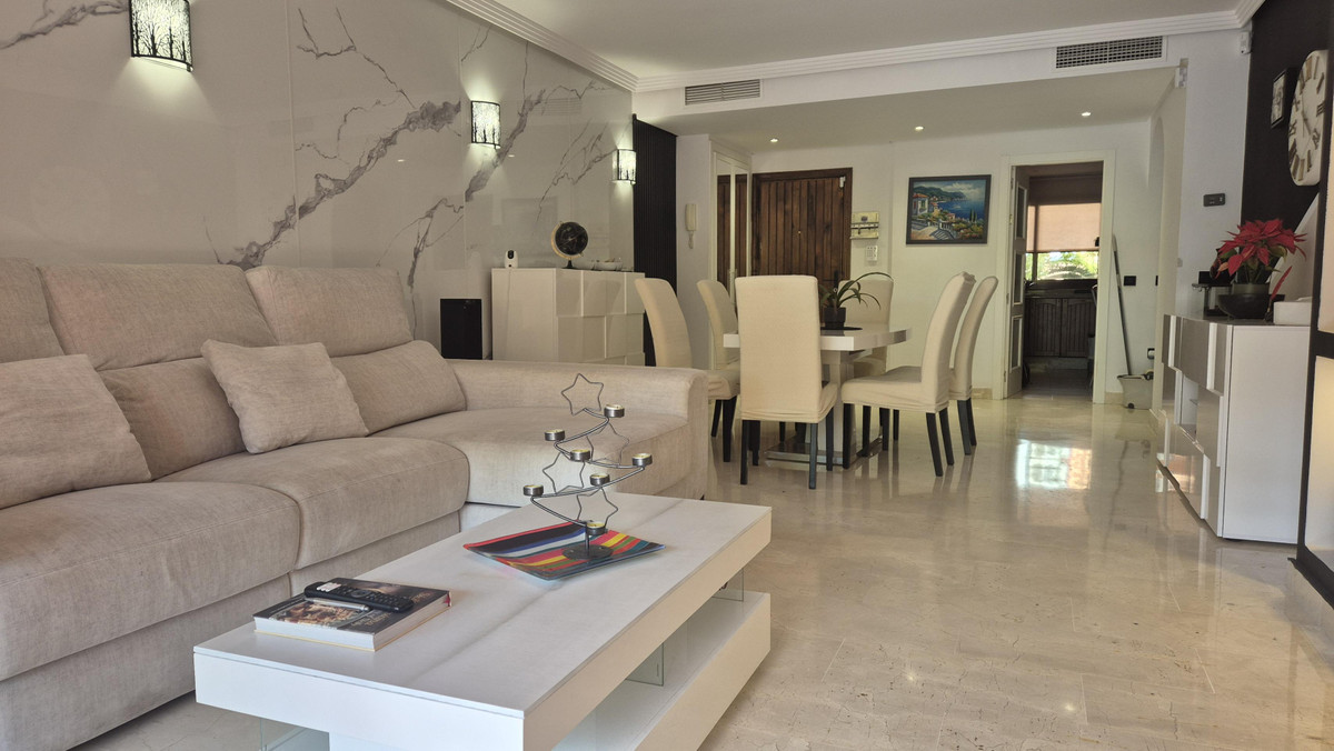 2 Bedroom Apartment for Sale in Los Flamingos — view 12