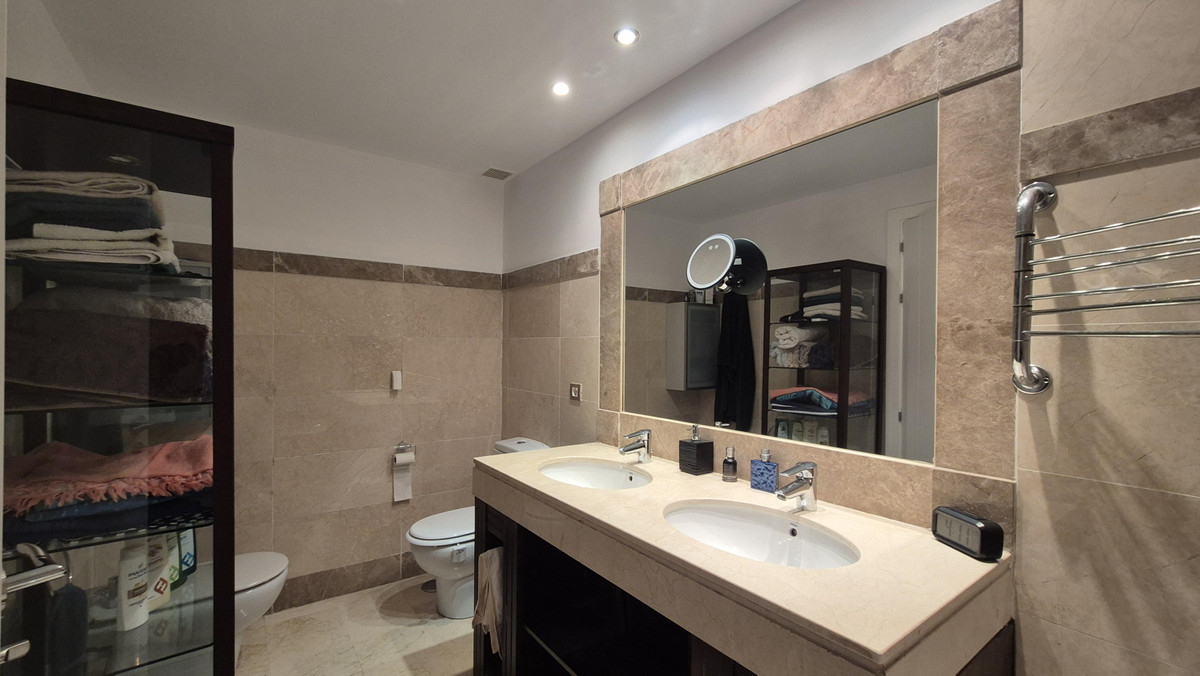 2 Bedroom Apartment for Sale in Los Flamingos — view 16