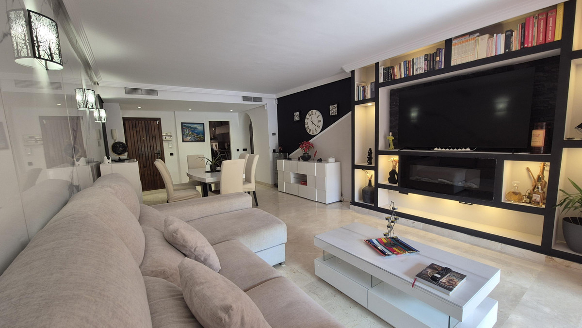 2 Bedroom Apartment for Sale in Los Flamingos — 3