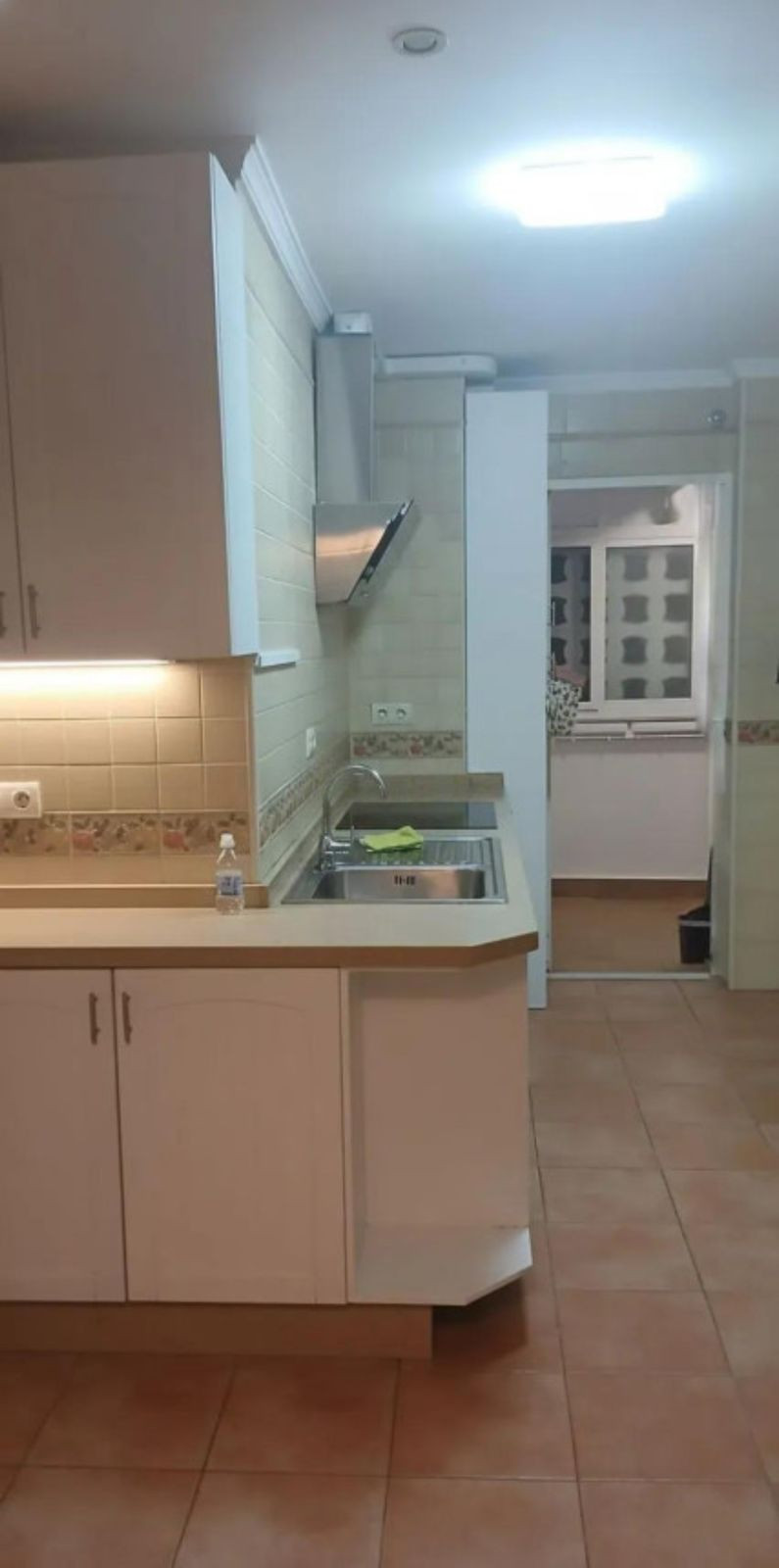3 Bedroom Apartment for Sale in Estepona — view 10