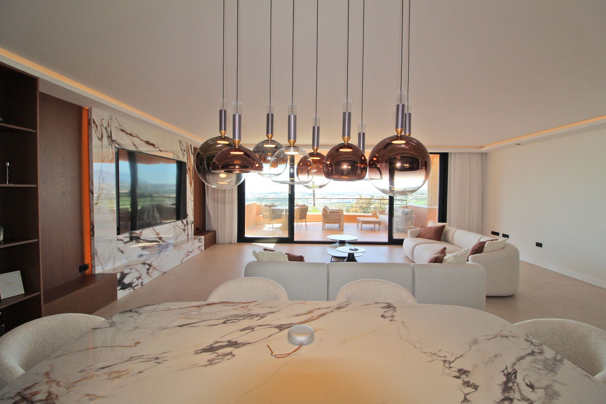 3 Bedroom Apartment for Sale in Nueva Andalucía — 7
