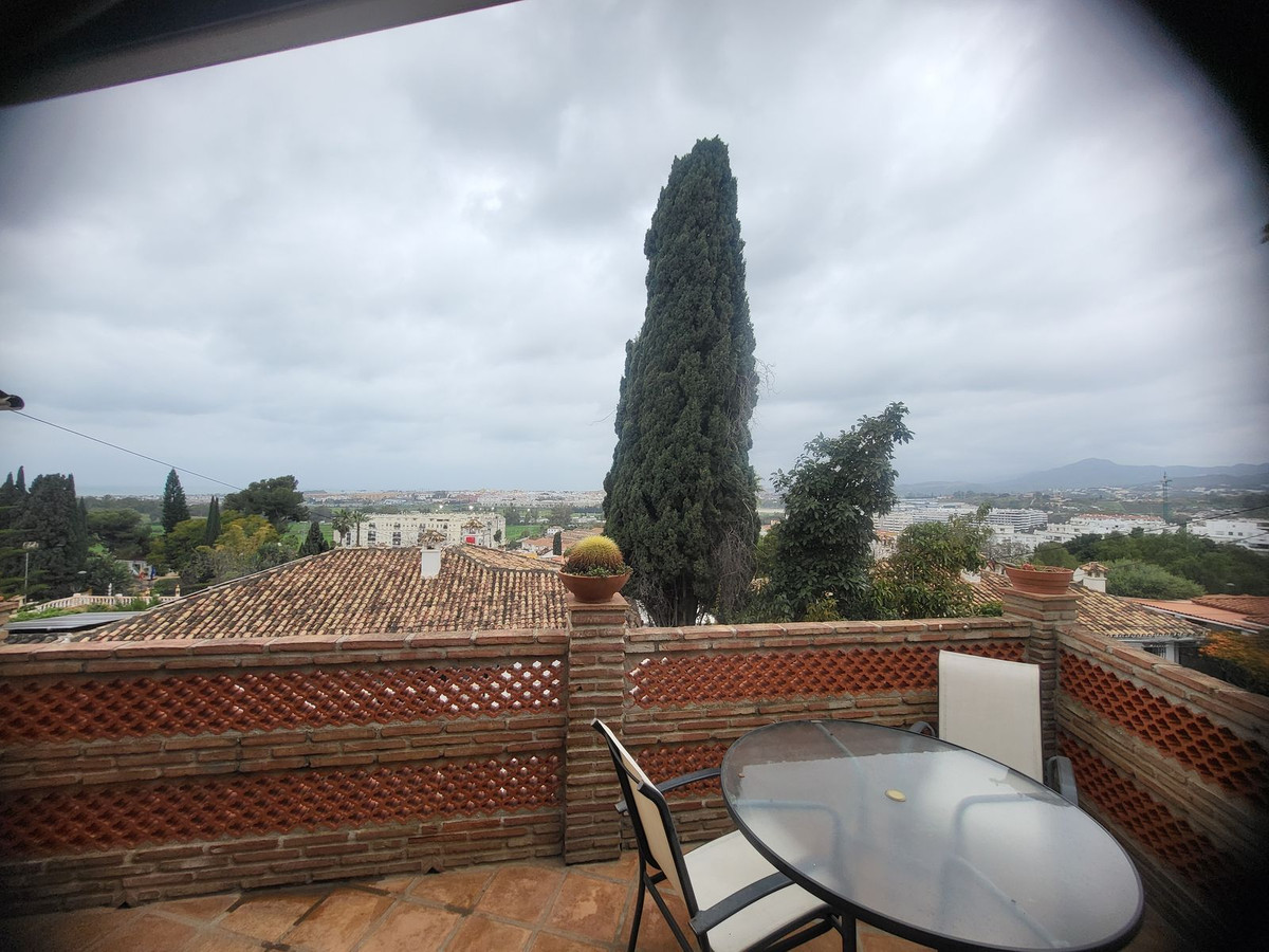 3 Bedroom Villa for Sale in Nueva Andalucía — 5