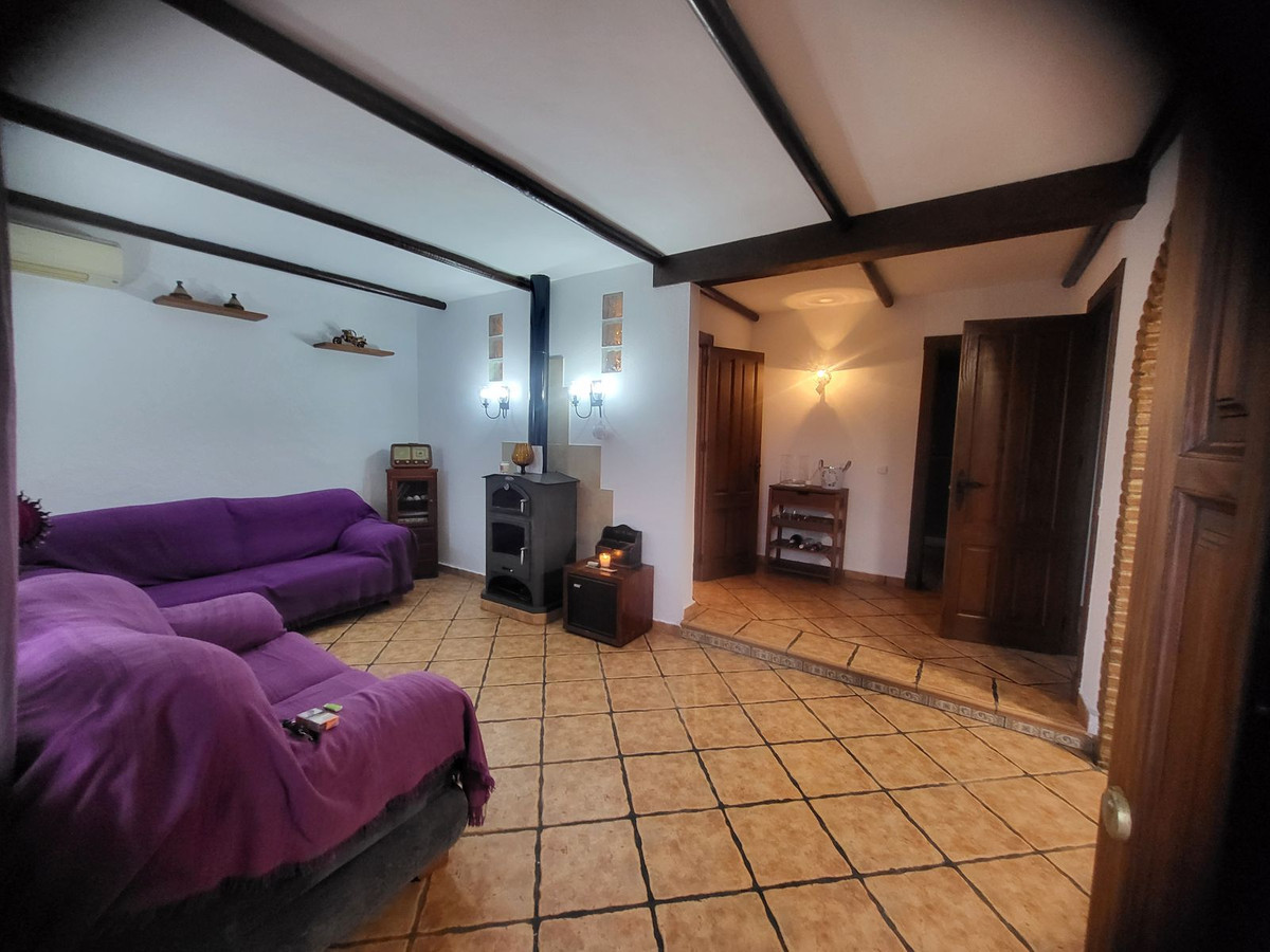 3 Bedroom Villa for Sale in Nueva Andalucía — 6