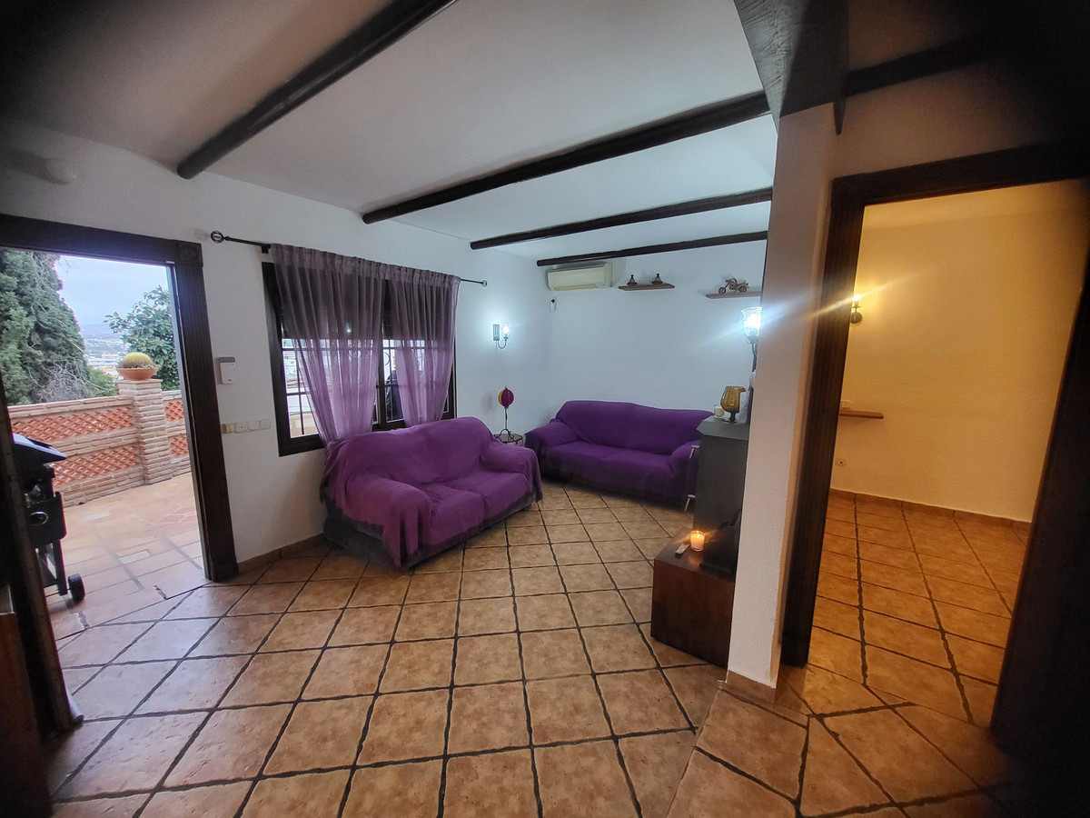 3 Bedroom Villa for Sale in Nueva Andalucía — 7