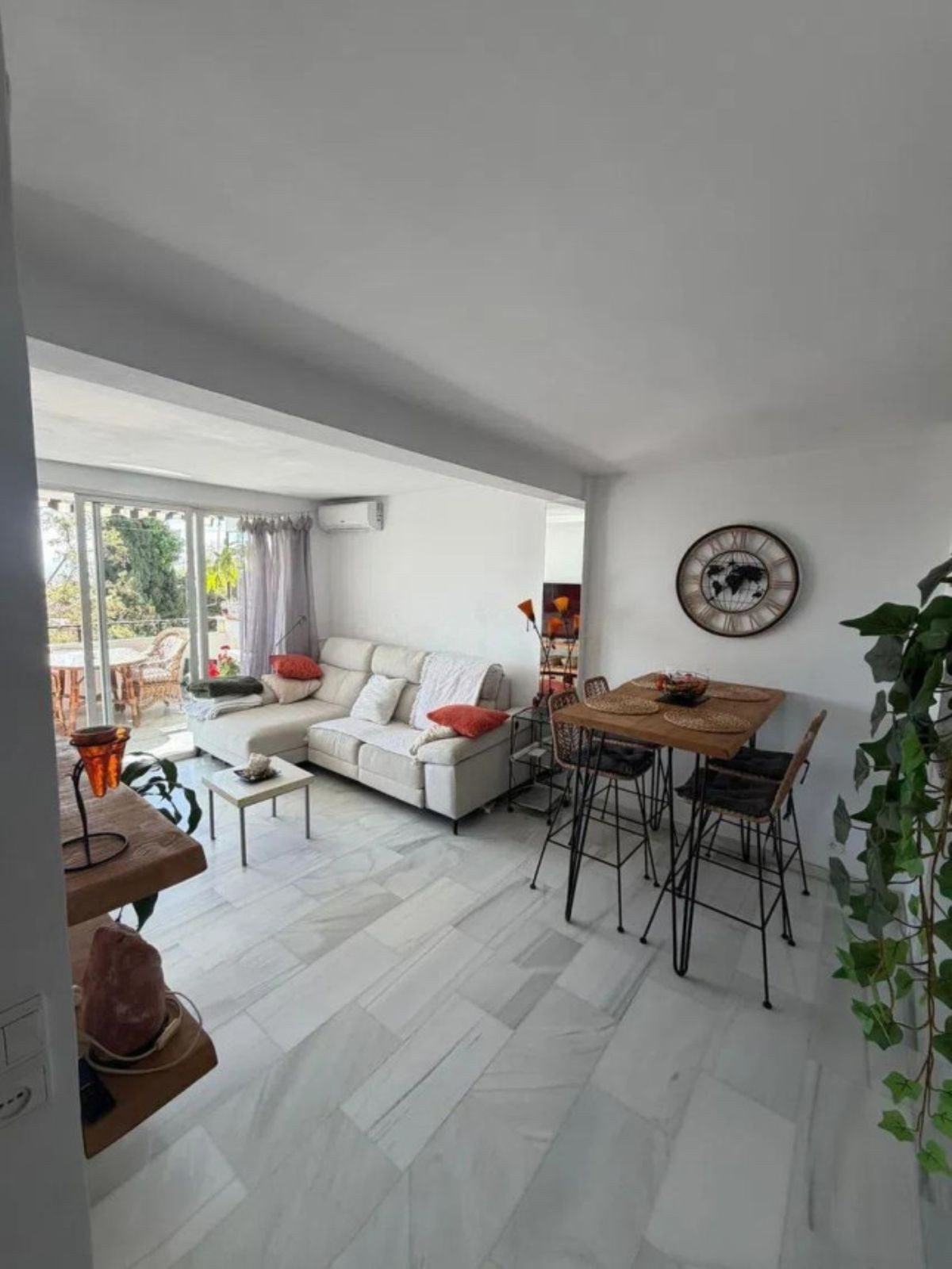 1 Bedroom Apartment for Sale in Marbella — 2