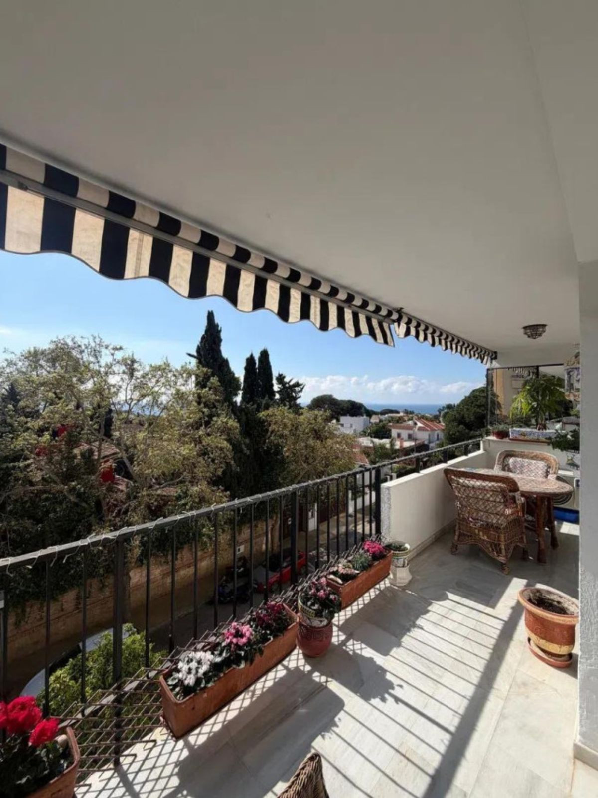 1 Bedroom Apartment for Sale in Marbella — view 11