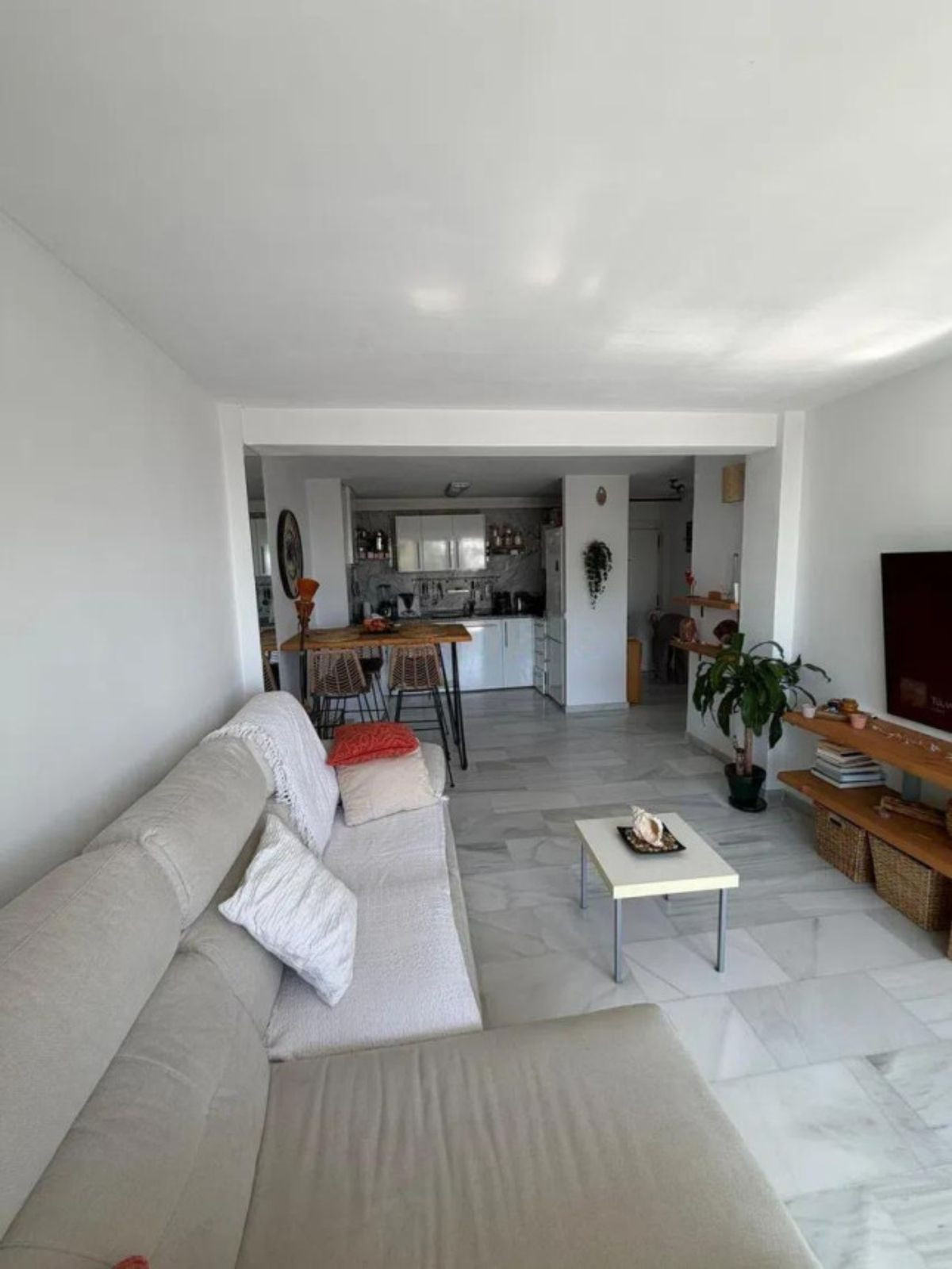 1 Bedroom Apartment for Sale in Marbella — view 13