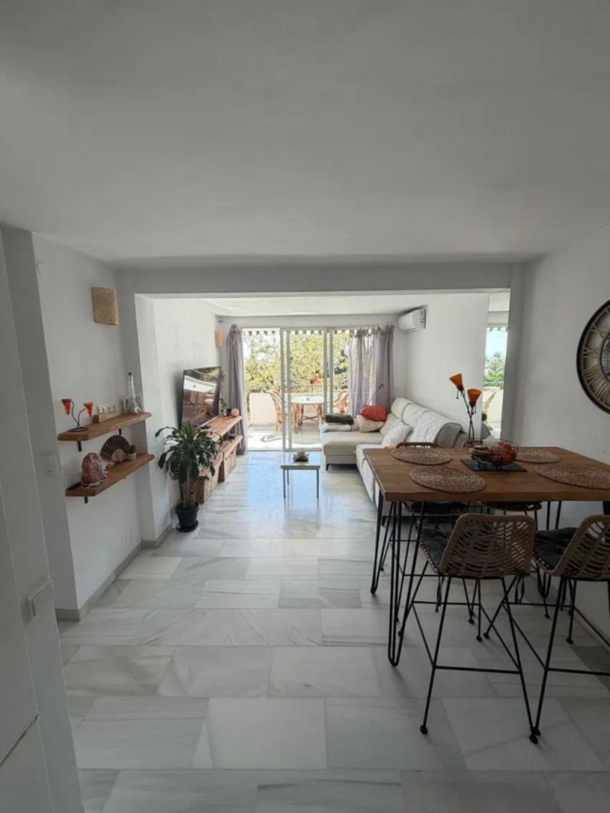 1 Bedroom Apartment for Sale in Marbella — view 14