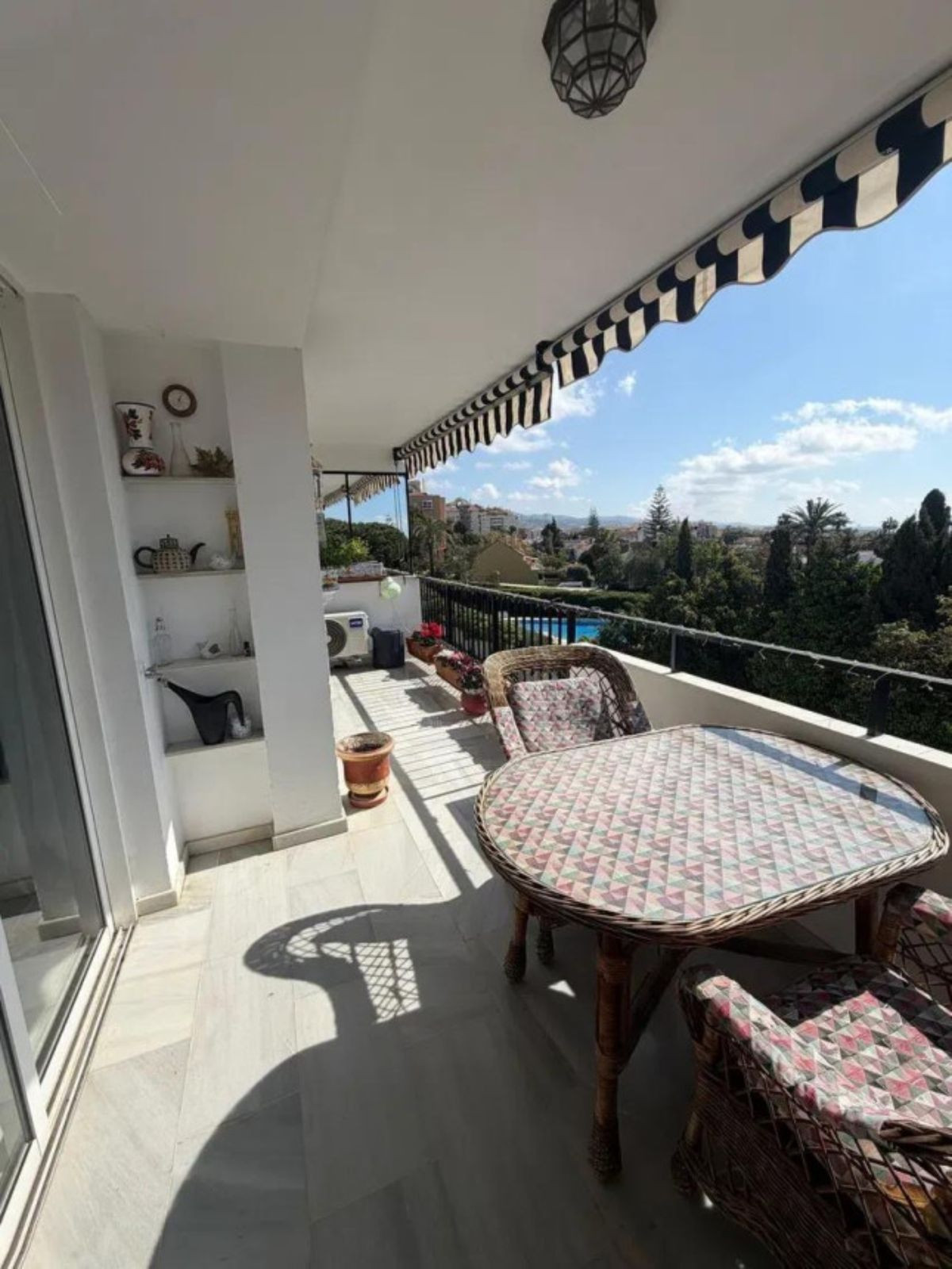 1 Bedroom Apartment for Sale in Marbella — 8