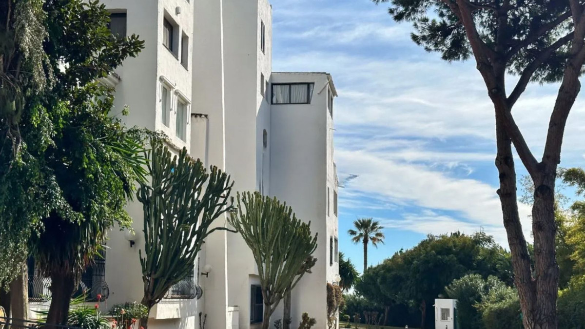 2 Bedroom Apartment for Sale in Marbella — 9