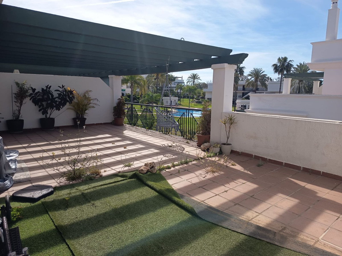 2 Bedroom Apartment for Sale in Nueva Andalucía — 3