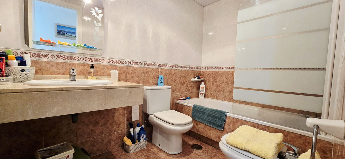 2 Bedroom Apartment for Sale in Nueva Andalucía — view 10
