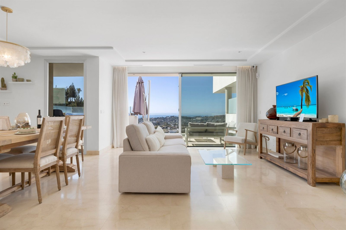 2 Bedroom Apartment for Sale in Nueva Andalucía — 7