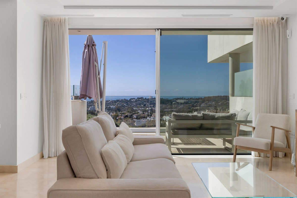 2 Bedroom Apartment for Sale in Nueva Andalucía — 9
