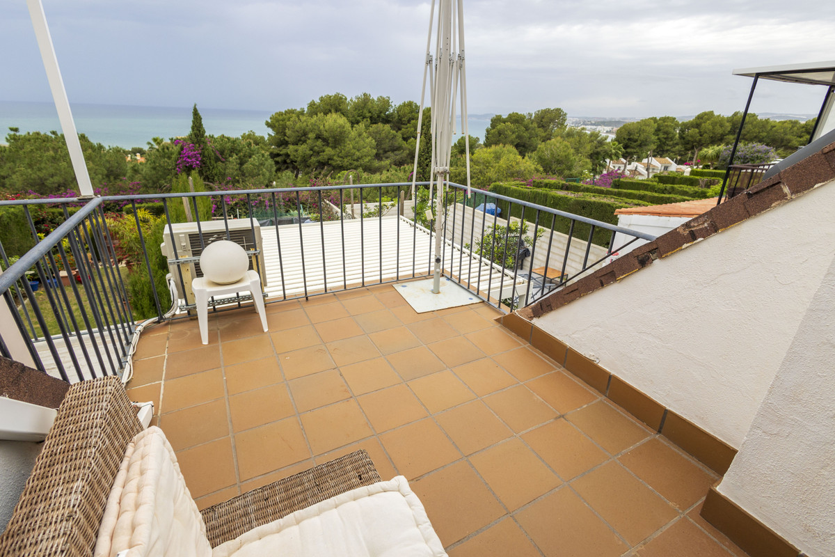 3 Bedroom Villa for Sale in Estepona
