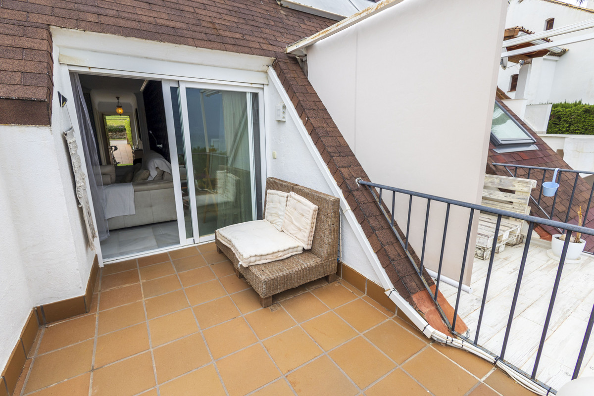 3 Bedroom Villa for Sale in Estepona — 5