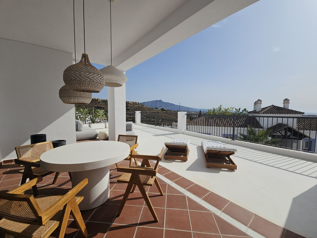 3 Bedroom Apartment for Sale in El Paraiso