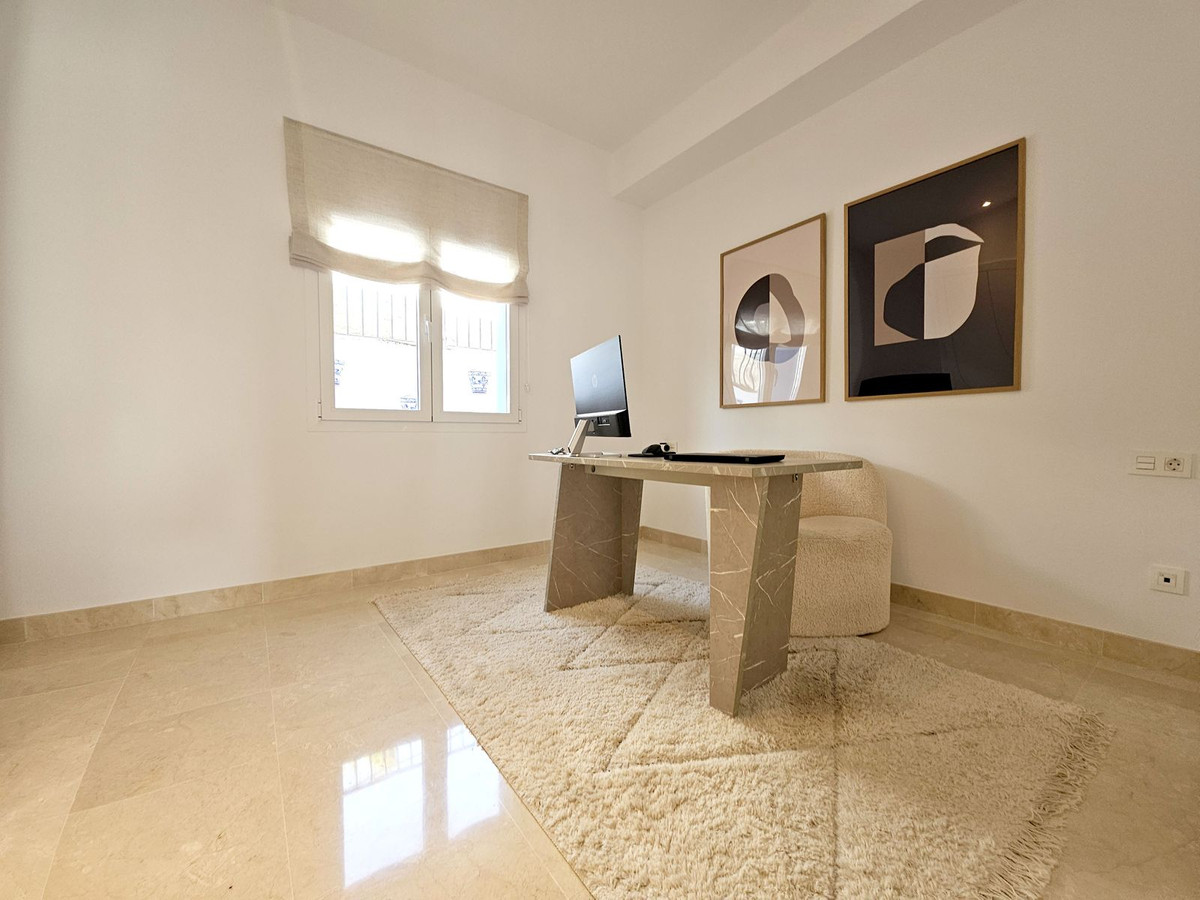 3 Bedroom Apartment for Sale in El Paraiso — 9