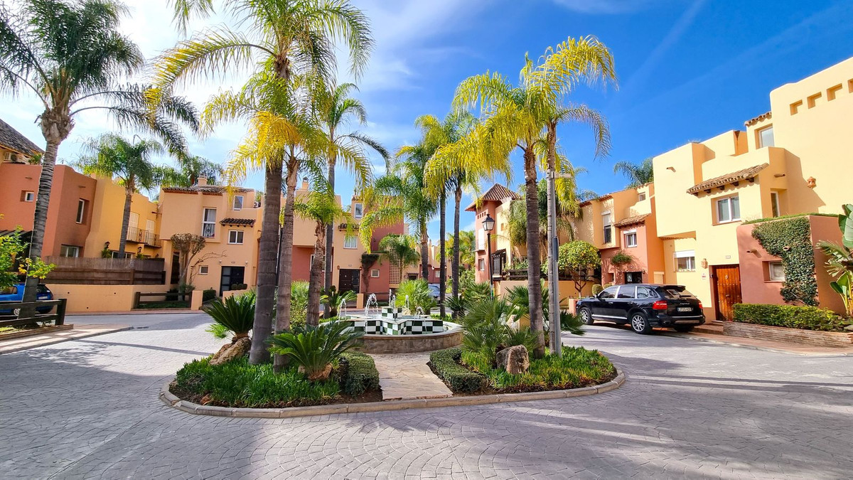 3 Bedroom Villa for Sale in Nueva Andalucía
