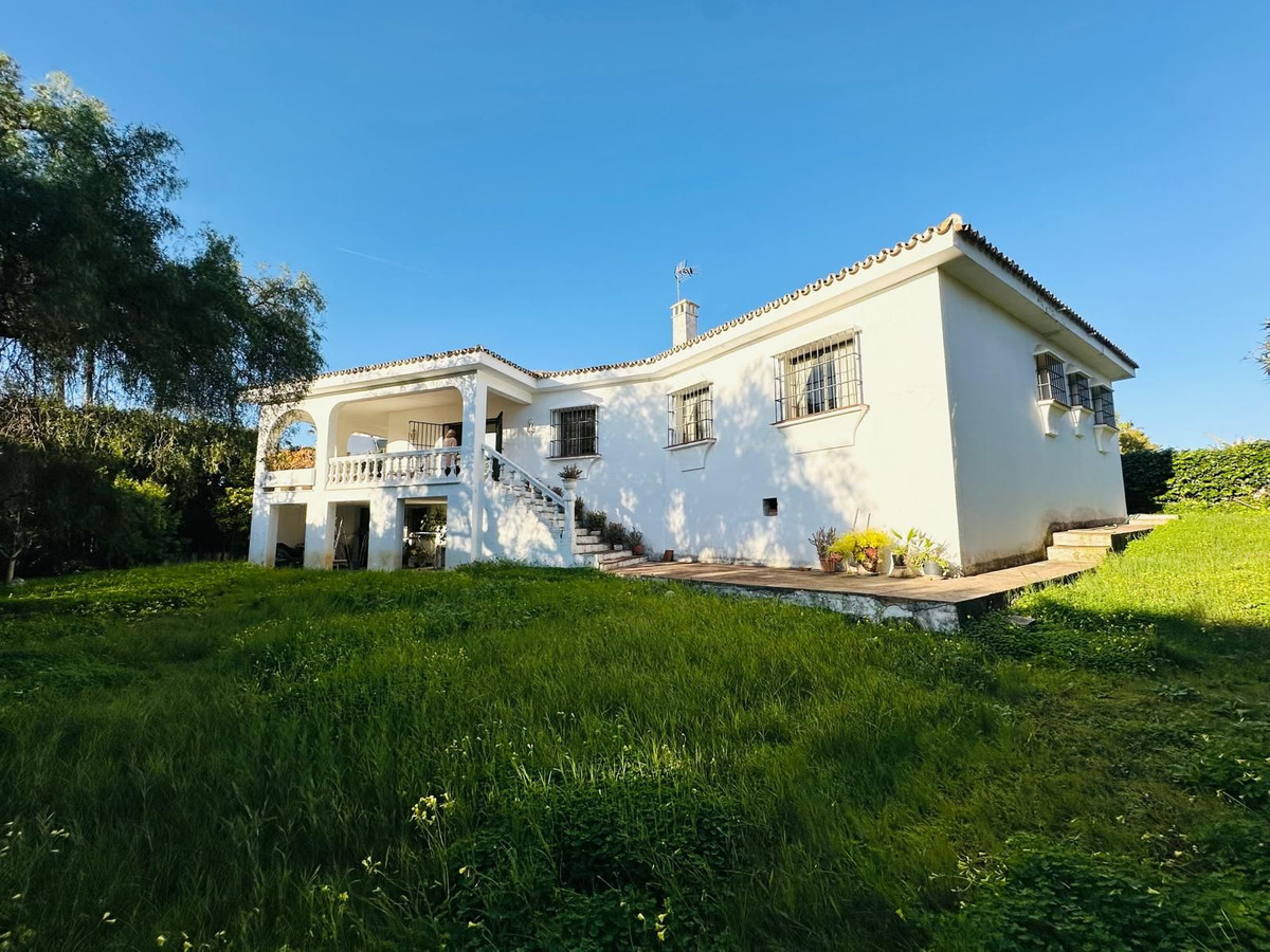 3 Bedroom Villa for Sale in Atalaya — 3