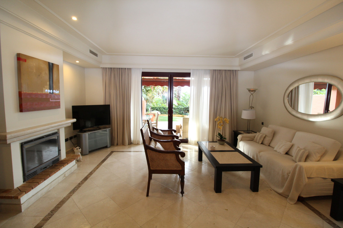 3 Bedroom Villa for Sale in The Golden Mile — 2