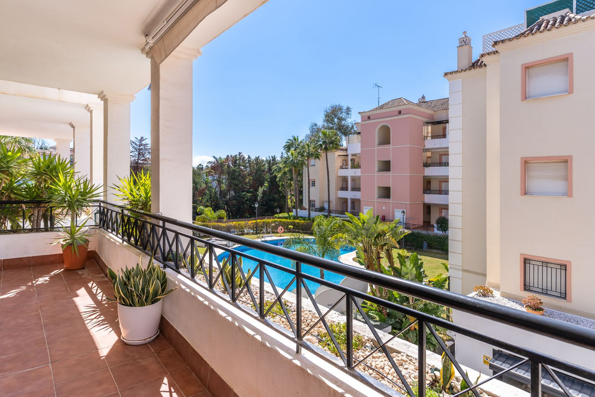3 Bedroom Apartment for Sale in Nueva Andalucía