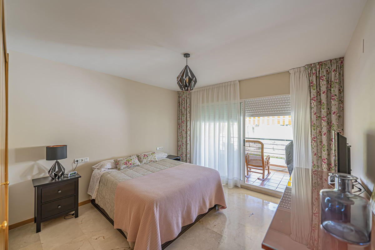 3 Bedroom Apartment for Sale in Guadalmina Alta — 5