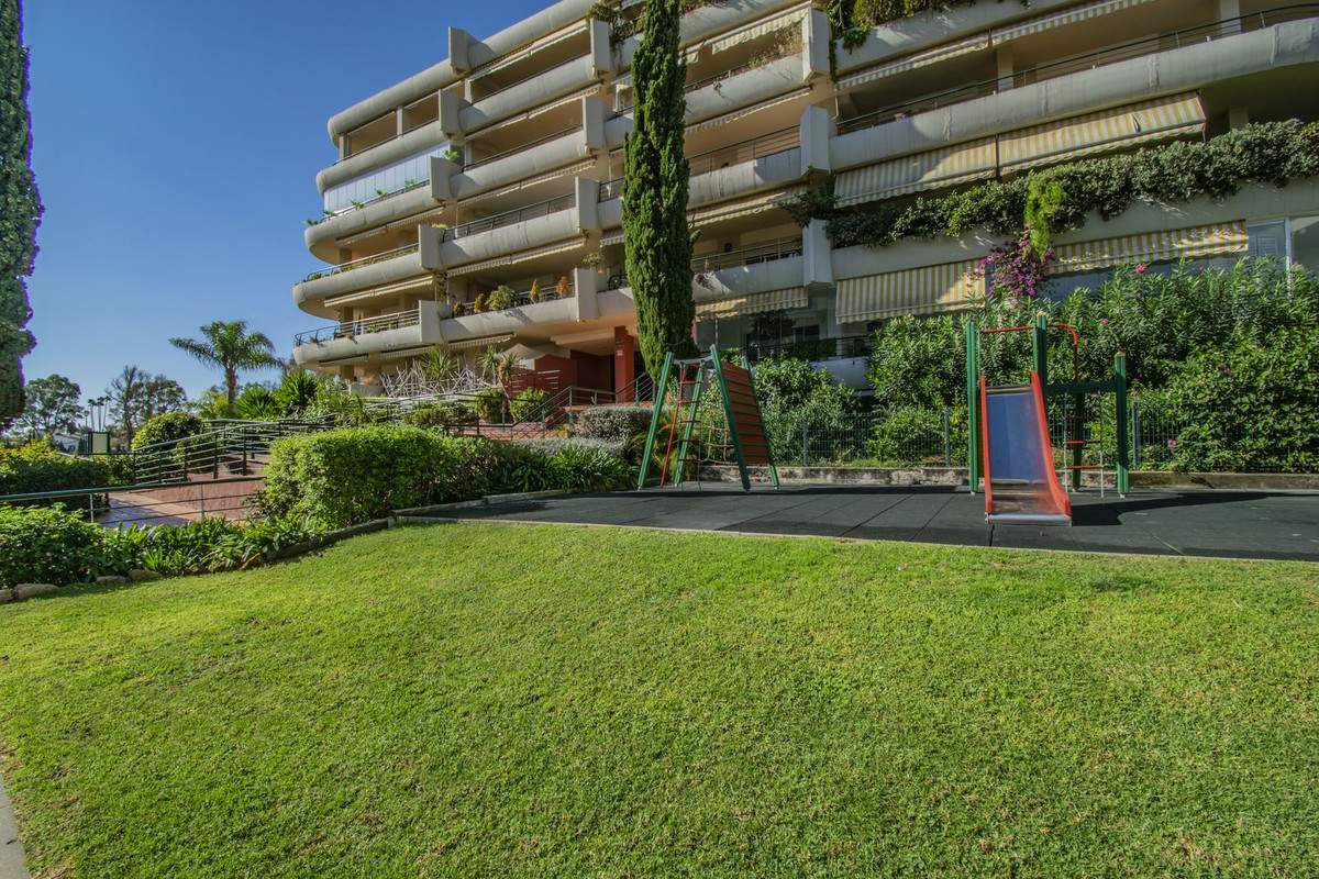 3 Bedroom Apartment for Sale in Guadalmina Alta — 7