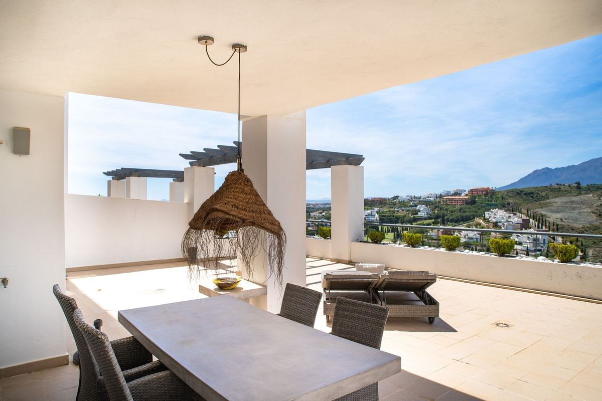 3 Bedroom Apartment for Sale in Benahavís — 5