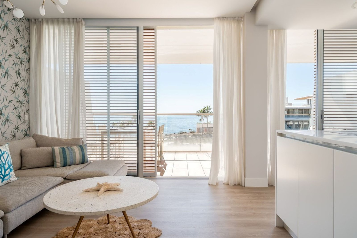 2 Bedroom Apartment for Sale in Estepona — 8