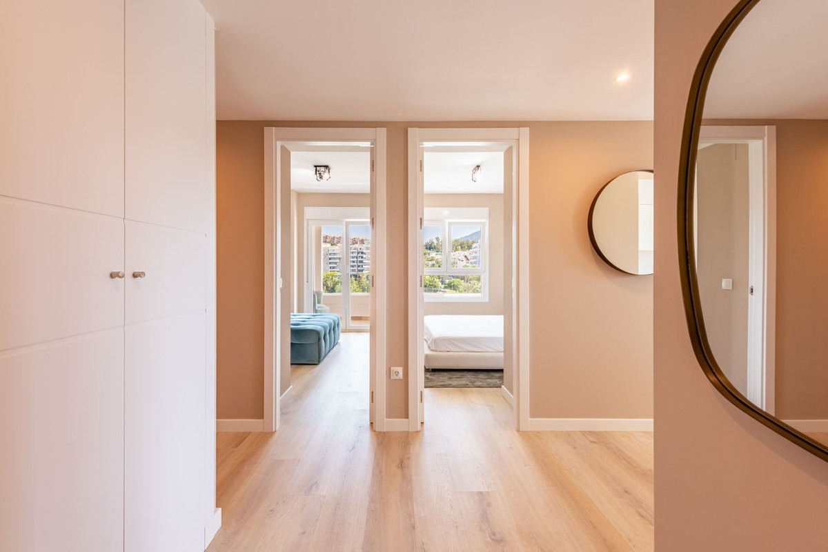 3 Bedroom Apartment for Sale in Nueva Andalucía — 9