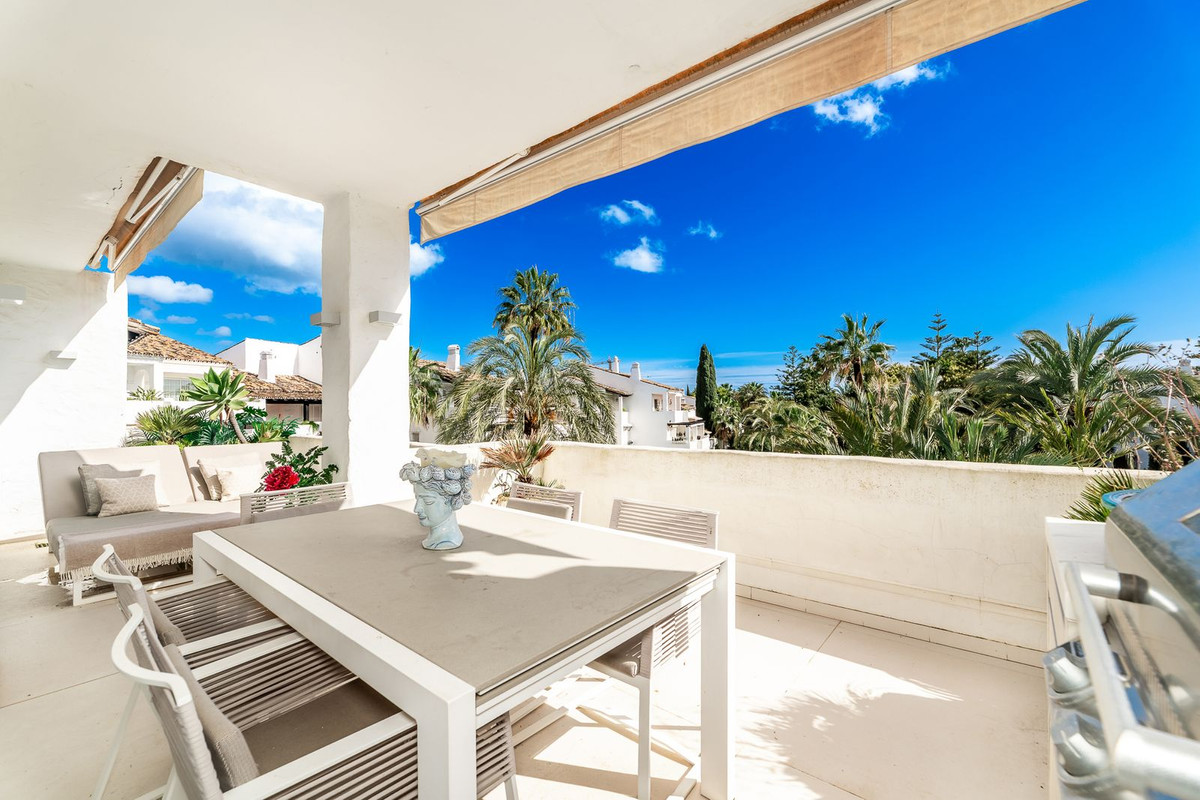 3 Bedroom Apartment for Sale in The Golden Mile — 5