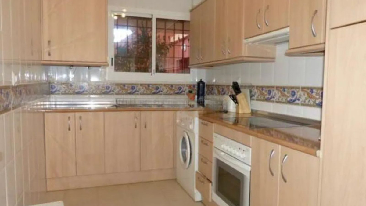 2 Bedroom Apartment for Sale in Marbella — 5