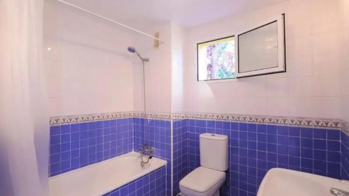2 Bedroom Apartment for Sale in Marbella — 8