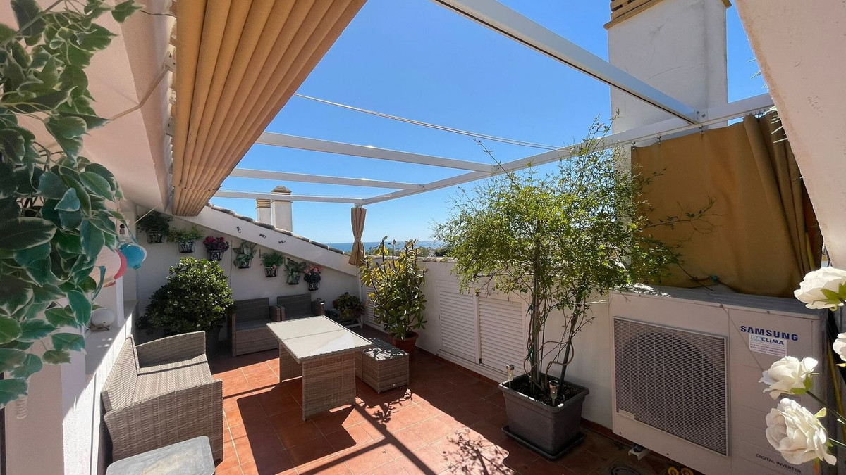 4 Bedroom Apartment for Sale in Marbella — 2