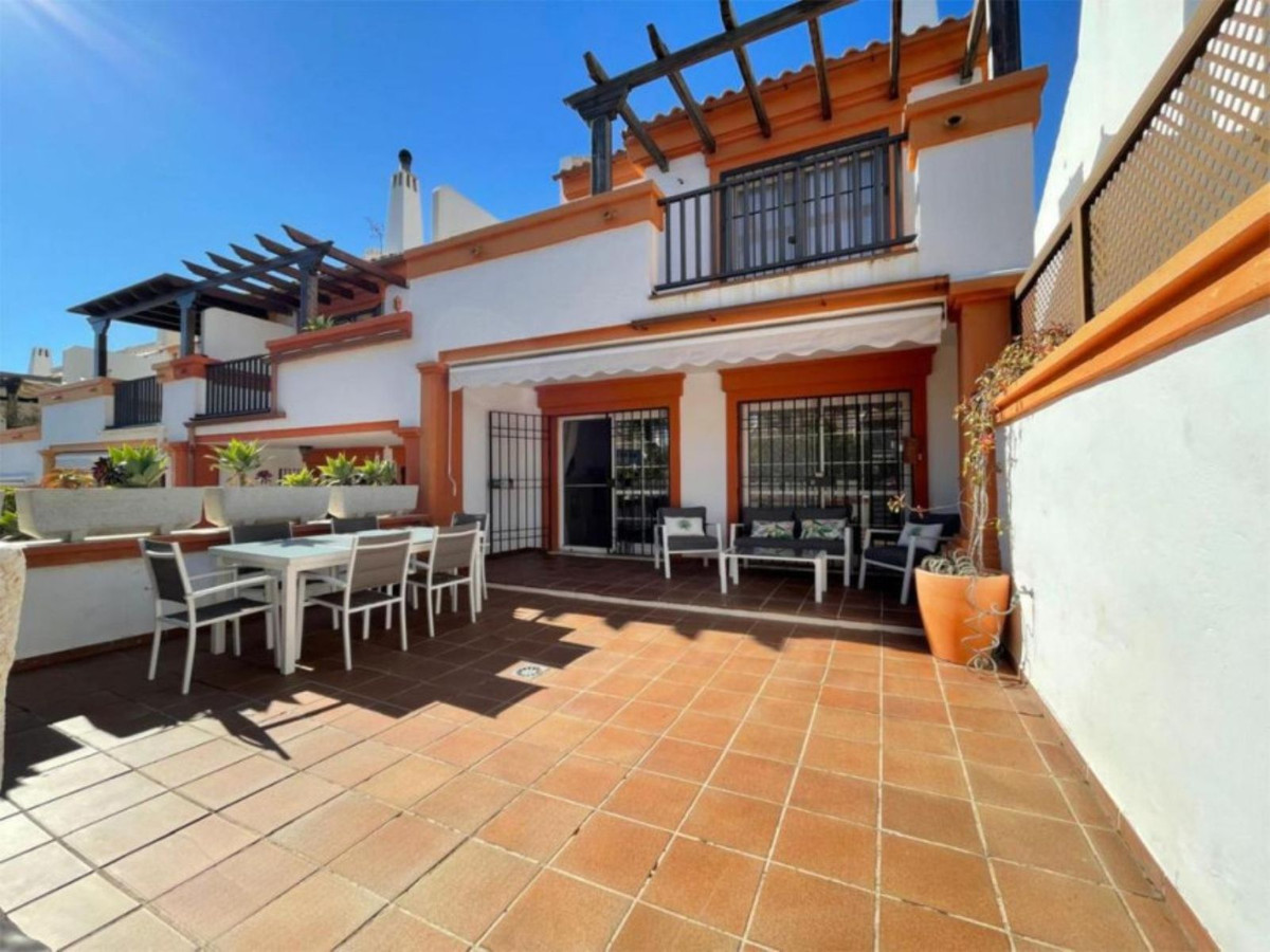 4 Bedroom Villa for Sale in Marbella